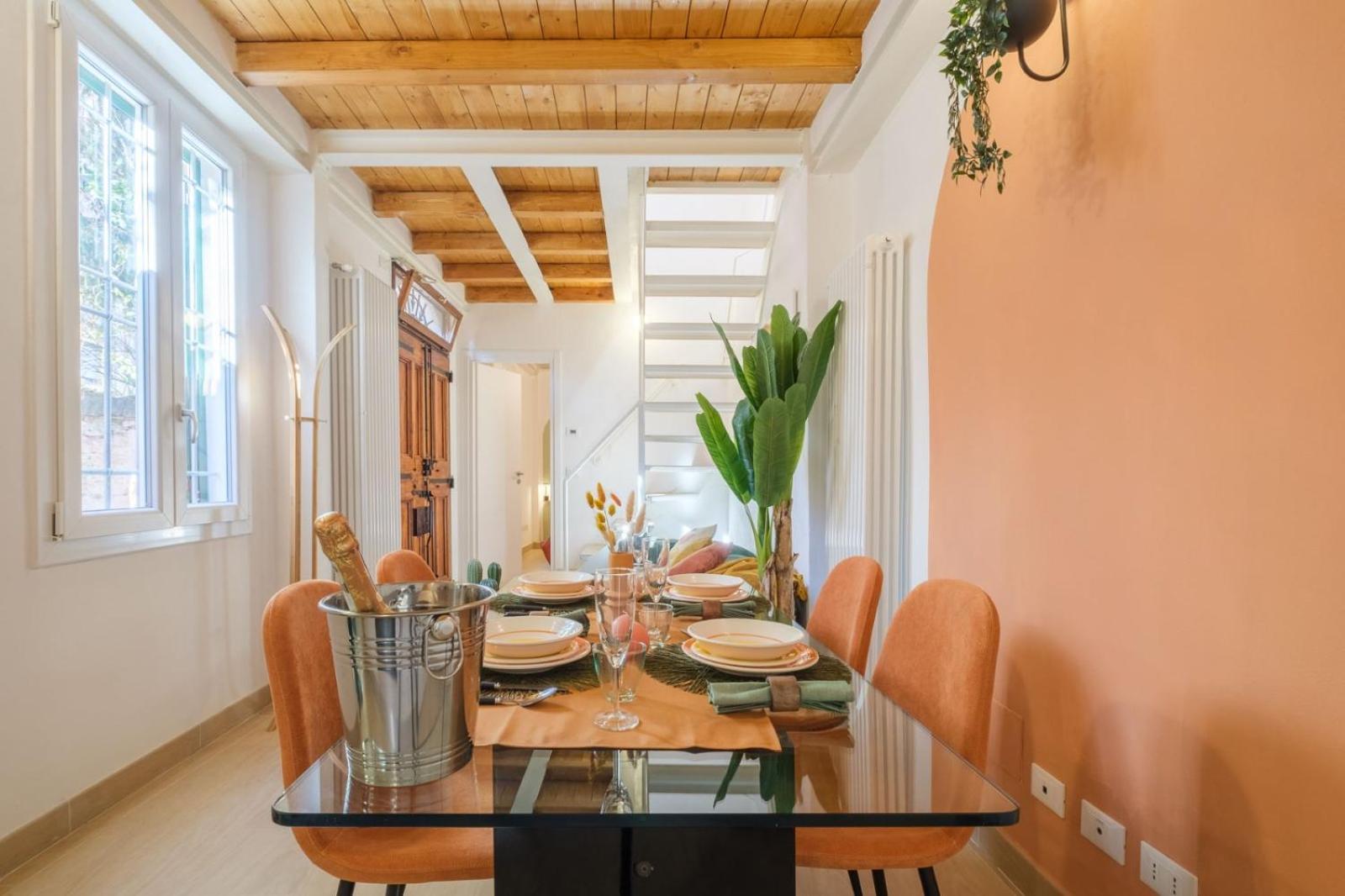 Piazza Maggiore - Il Sentiero Apartment With Private Garden Μπολόνια Εξωτερικό φωτογραφία